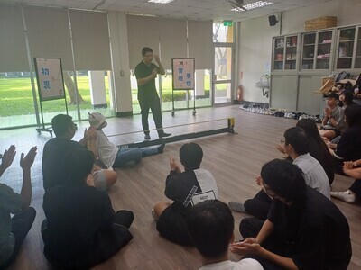 113.9.23 養生系新生從初衷到實現夢想之走繩活動體驗圖片