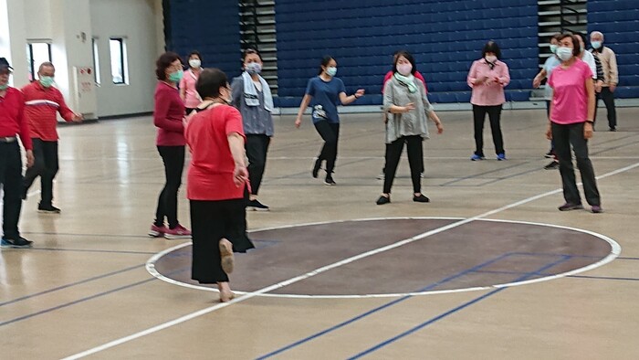 111.03.23樂齡健康舞蹈圖片