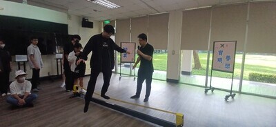 113.9.23養生系新生從初衷到實現夢想之走繩活動體驗圖片