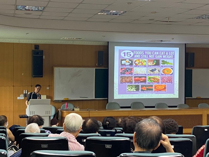109.09.21 銀髮族健康促進-成和正老師圖片